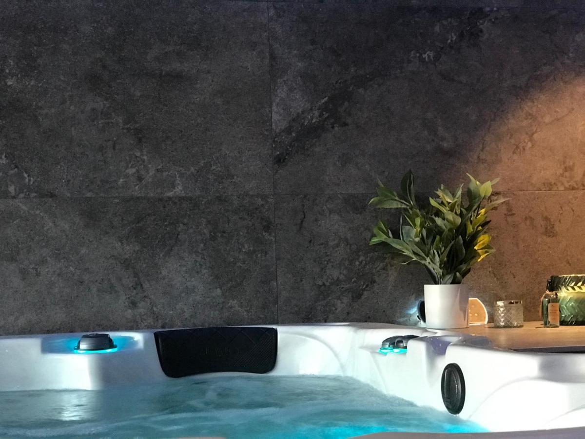 L’Odyssée Spa Seclin Exterior foto